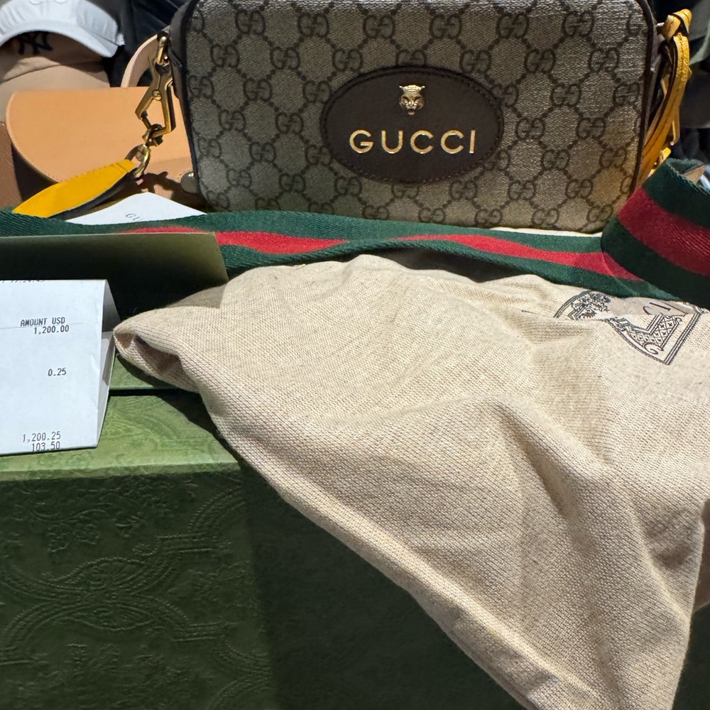 Gucci Brown GG Supreme Crossbody with Green-Red Web Strap - Picture 9 of 9